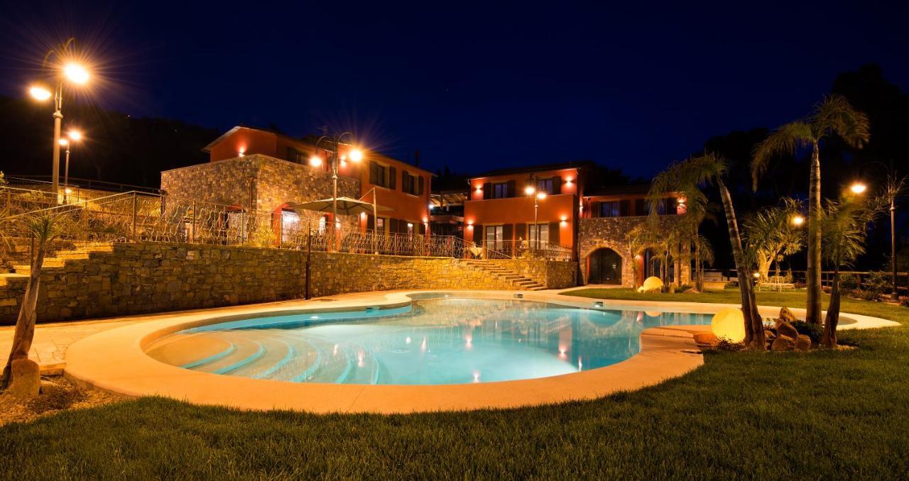 Leonardo Resort Imperia Luaran gambar