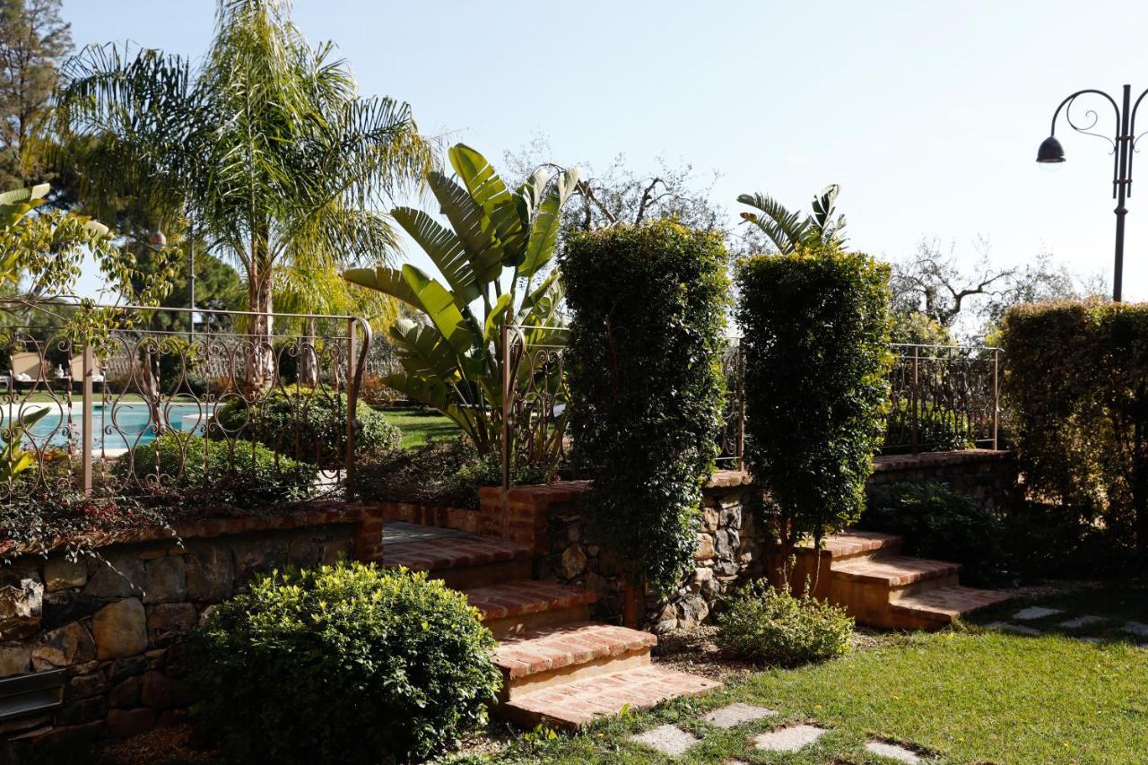 Leonardo Resort Imperia Luaran gambar